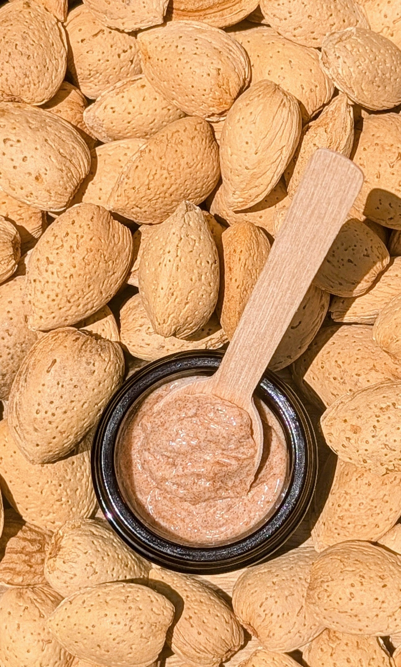 WHIPPED TALLOW FACE SCRUB | Almond